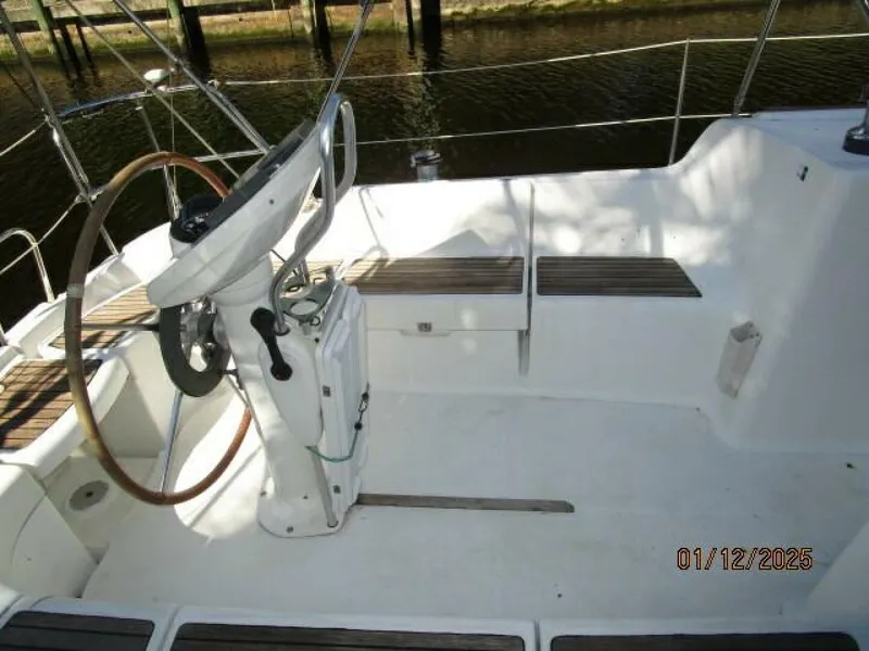 Slide: The Image of Jeanneau Sun Odyssey 37 2002 - 18