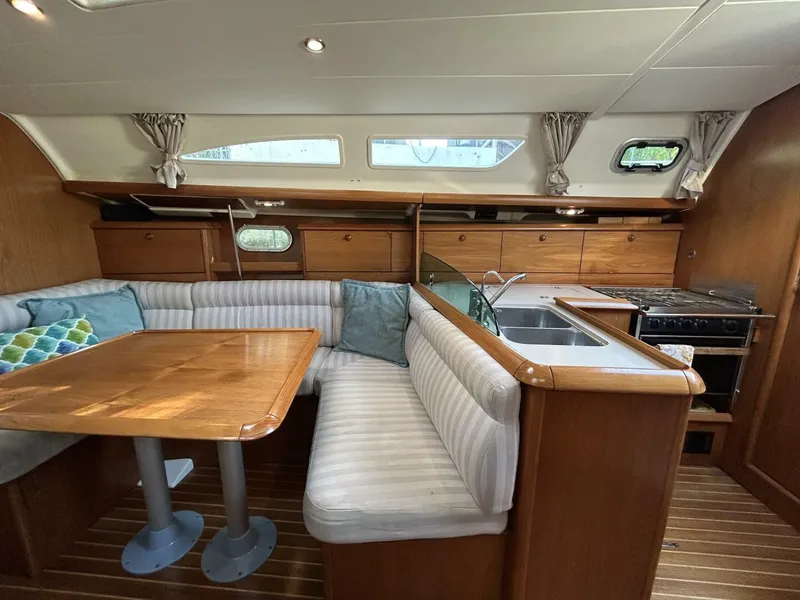 Slide: The Image of Jeanneau Sun Odyssey 37 2002 - 29