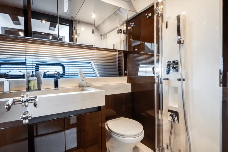 Slide: The Image of Prestige 520 FLYBRIDGE 2020 - 46