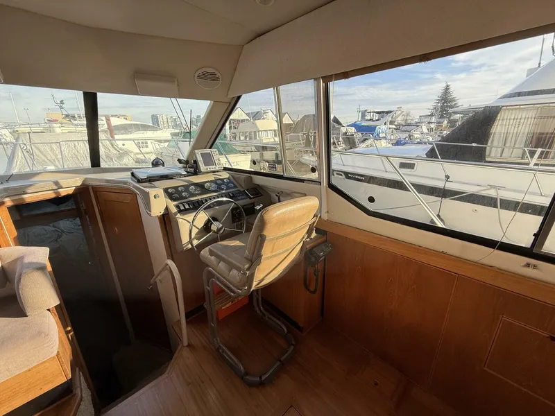 Slide: The Image of Bayliner 4087 1998 - 11