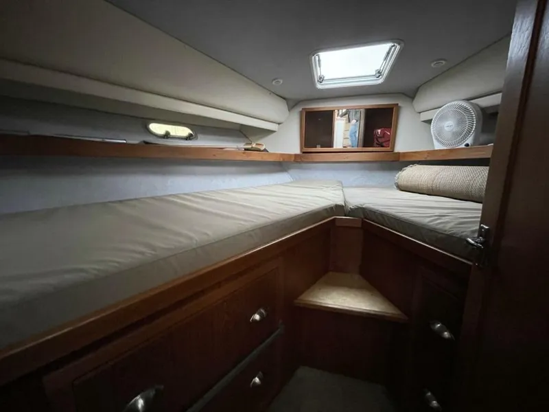 Slide: The Image of Bayliner 4087 1998 - 17