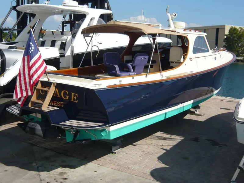 Slide: The Image of Hinckley Yachts 36 Classic 1998 - 4
