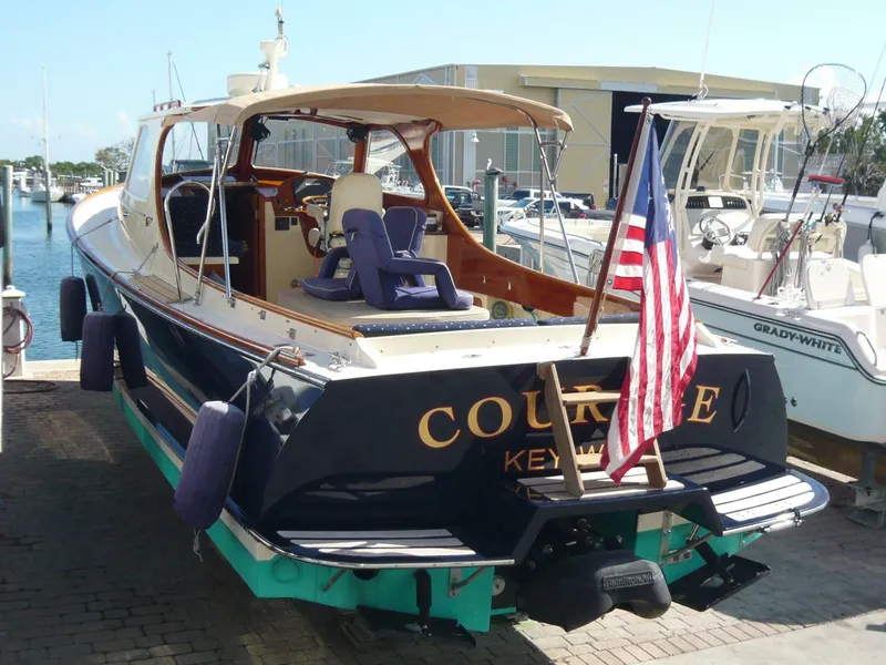 Slide: The Image of Hinckley Yachts 36 Classic 1998 - 6