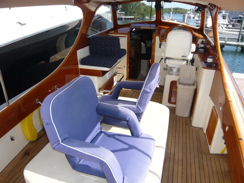 Slide: The Image of Hinckley Yachts 36 Classic 1998 - 8