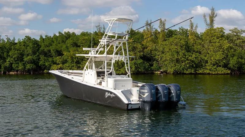 Slide: The Image of Yellowfin 39 Offshore 2015 - 2