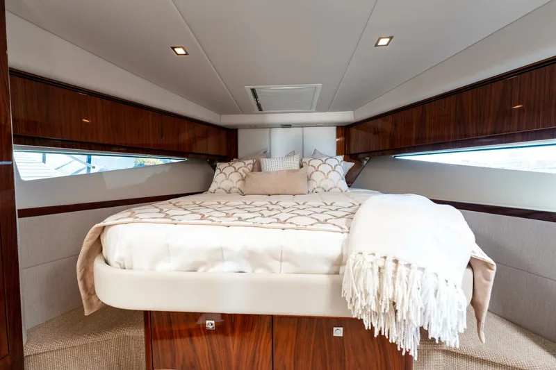 Slide: The Image of Riviera 4800 Sport Yacht 2022 - 16