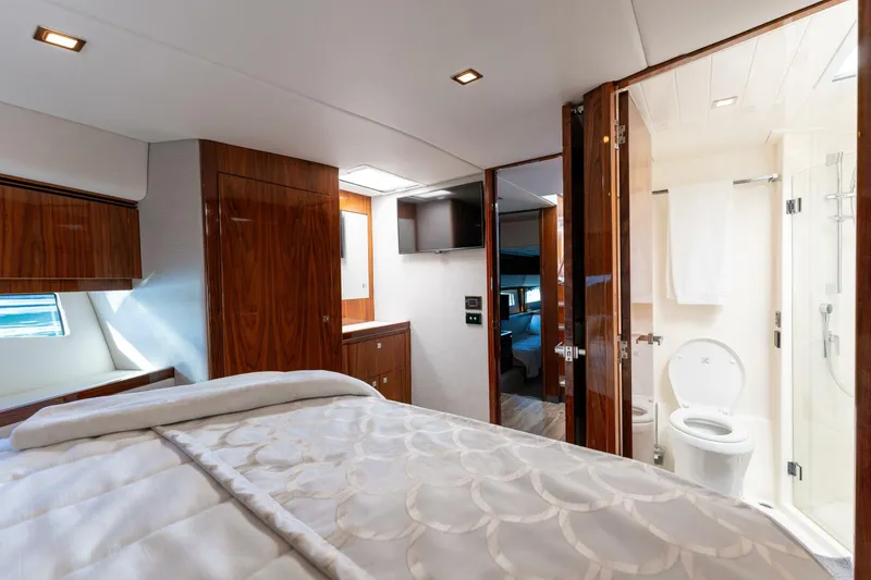 Slide: The Image of Riviera 4800 Sport Yacht 2022 - 18