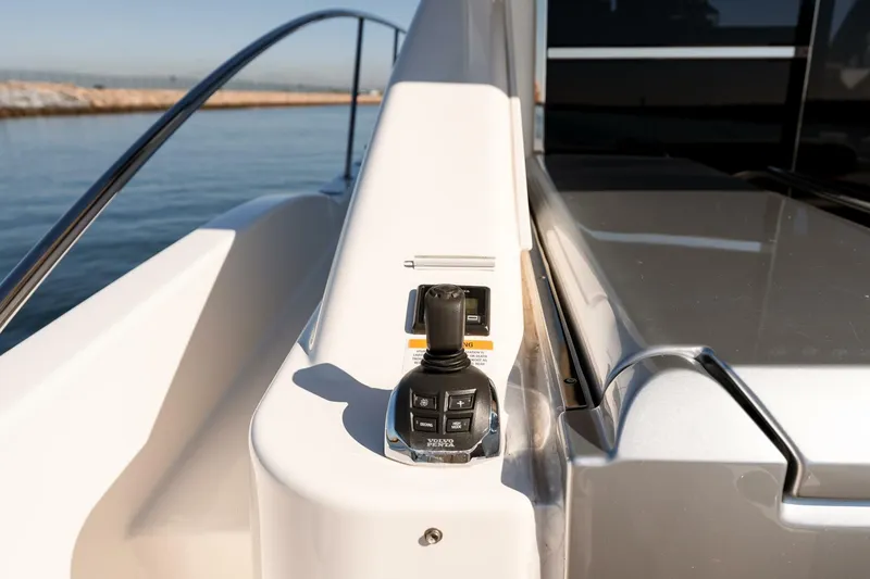 Slide: The Image of Riviera 4800 Sport Yacht 2022 - 28