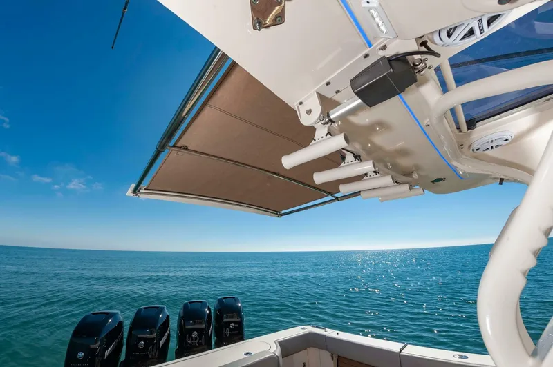 Slide: The Image of Scout 380 LXF 2020 - 24