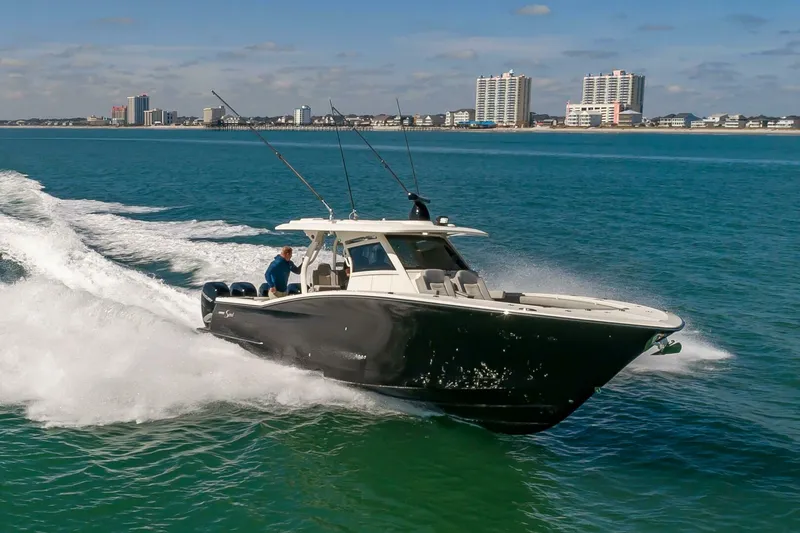 Slide: The Image of Scout 380 LXF 2020 - 4