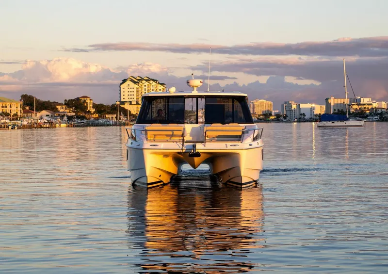 Slide: The Image of Aquila 36 Power Cat 2018 - 15