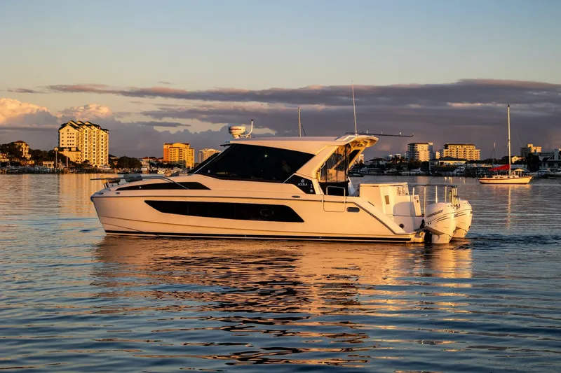 Slide: The Image of Aquila 36 Power Cat 2018 - 18