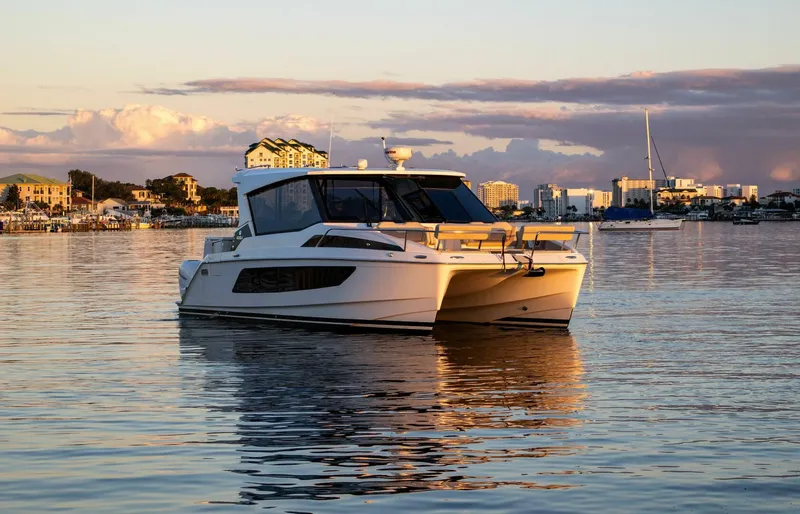 Slide: The Image of Aquila 36 Power Cat 2018 - 19