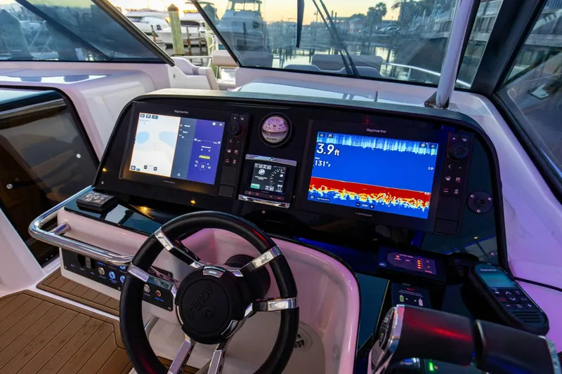 Slide: The Image of Aquila 36 Power Cat 2018 - 2