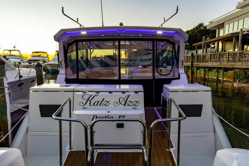 Slide: The Image of Aquila 36 Power Cat 2018 - 21