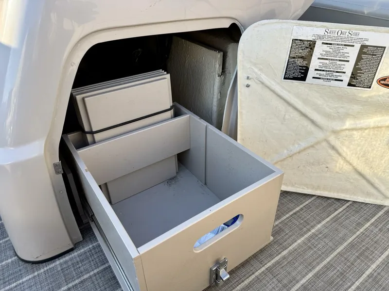 Slide: The Image of Harris Grand Mariner 250 SLEC Tritoon 2016 - 28