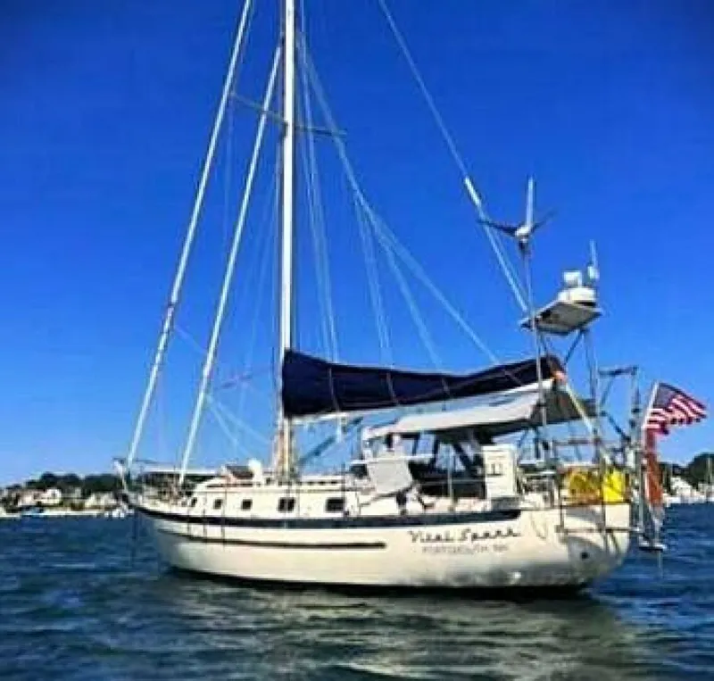 Slide: The Image of Pacific Seacraft 37 1995 - 7