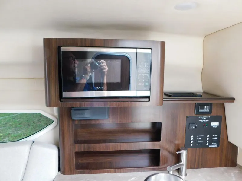 Slide: The Image of Regal 26 Express 2018 - 18