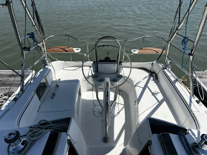Slide: The Image of Hunter 33 2004 - 6