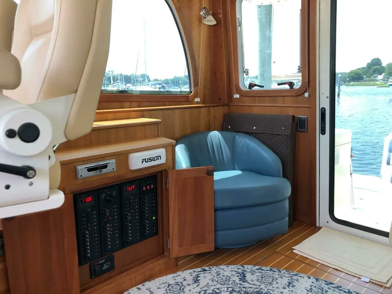 Slide: The Image of Sabre 40 Sedan 2009 - 41