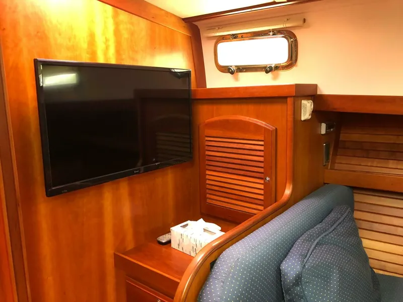 Slide: The Image of Sabre 40 Sedan 2009 - 82