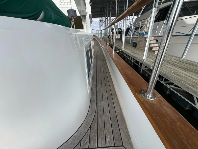 Slide: The Image of Ocean Alexander 456 Classicco 1991 - 9