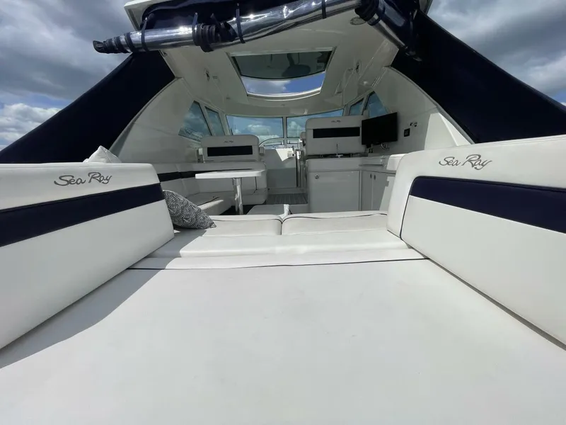 Slide: The Image of Sea Ray 450 Sundancer 2010 - 18