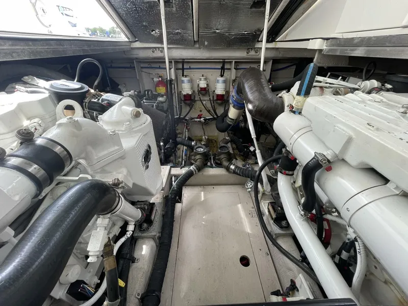 Slide: The Image of Sea Ray 450 Sundancer 2010 - 32