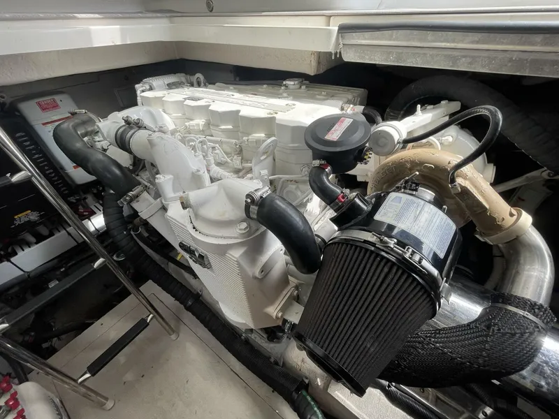Slide: The Image of Sea Ray 450 Sundancer 2010 - 35