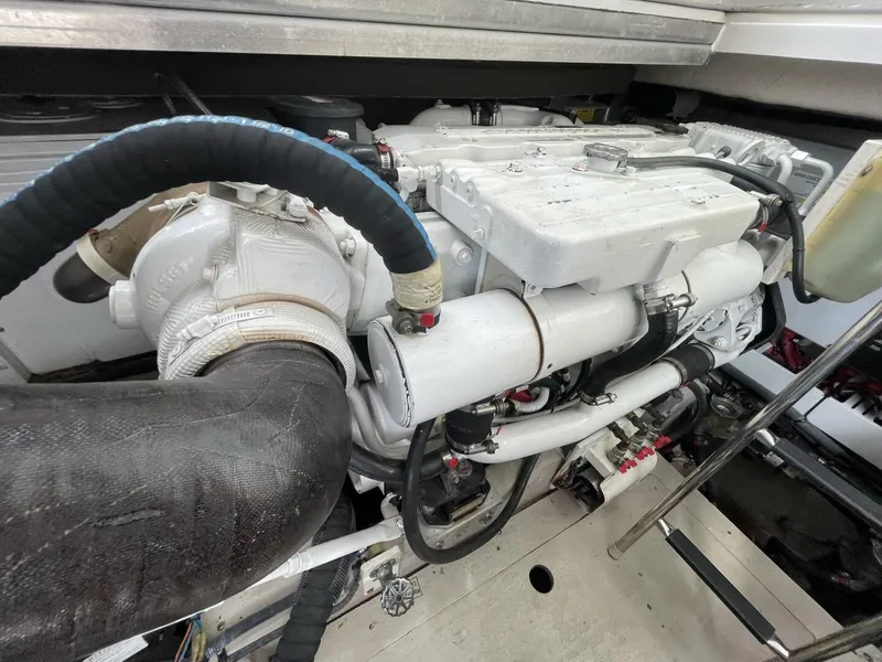 Slide: The Image of Sea Ray 450 Sundancer 2010 - 36