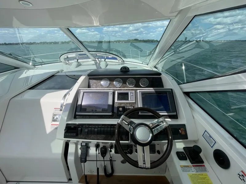 Slide: The Image of Sea Ray 450 Sundancer 2010 - 46