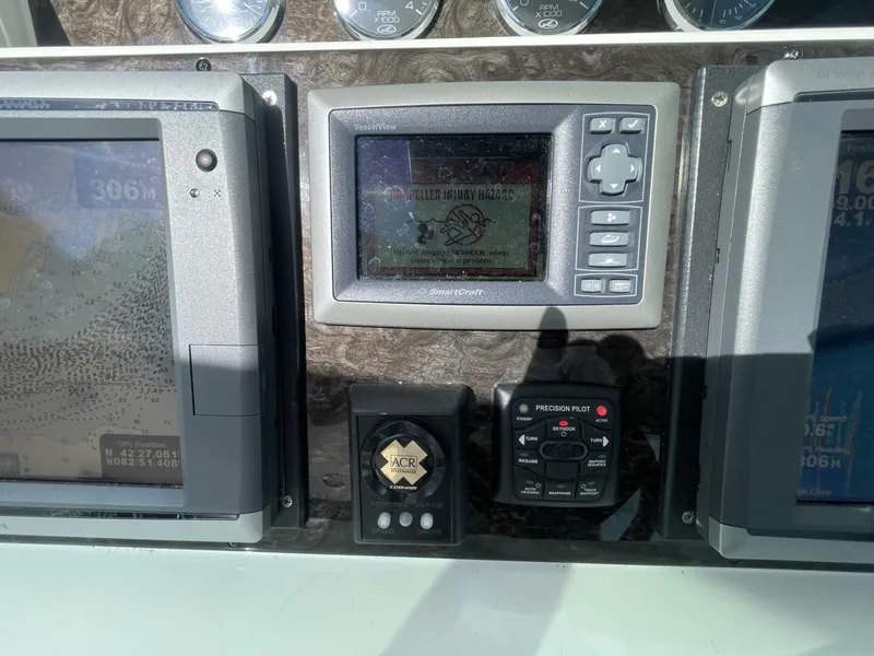 Slide: The Image of Sea Ray 450 Sundancer 2010 - 51