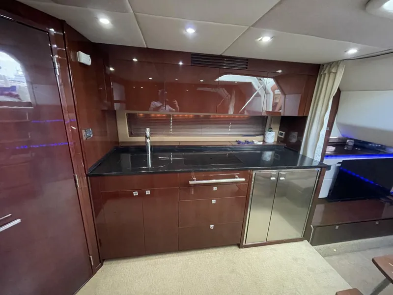 Slide: The Image of Sea Ray 450 Sundancer 2010 - 65