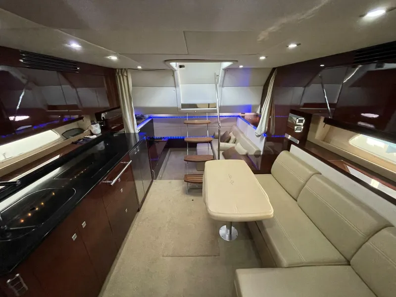 Slide: The Image of Sea Ray 450 Sundancer 2010 - 75