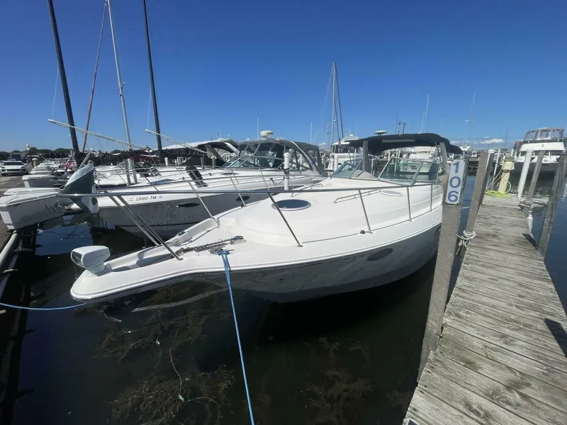 Slide: The Image of Monterey 322 Cruiser 2005 - 2