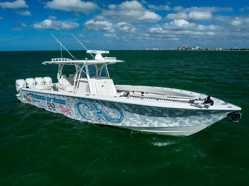Slide: The Image of SeaVee 390Z 2022 - 17