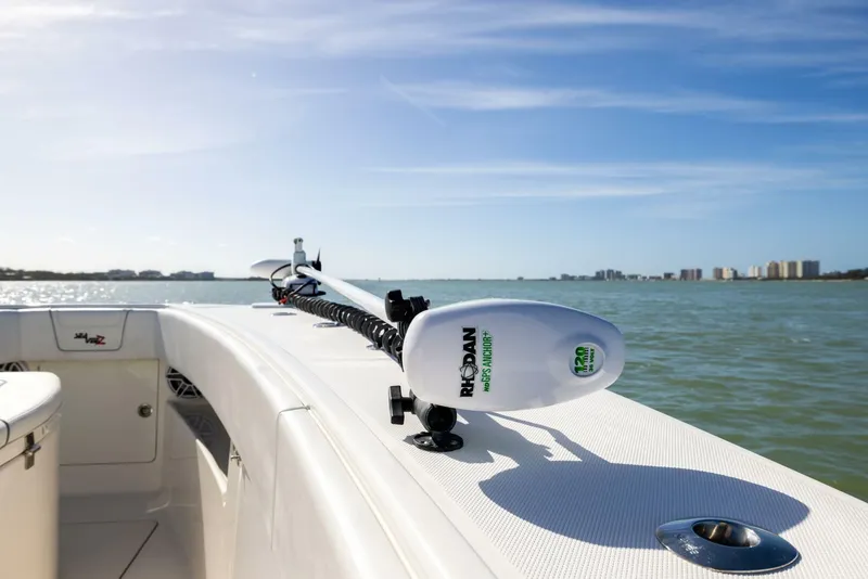 Slide: The Image of SeaVee 390Z 2022 - 56