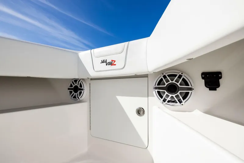 Slide: The Image of SeaVee 390Z 2022 - 58