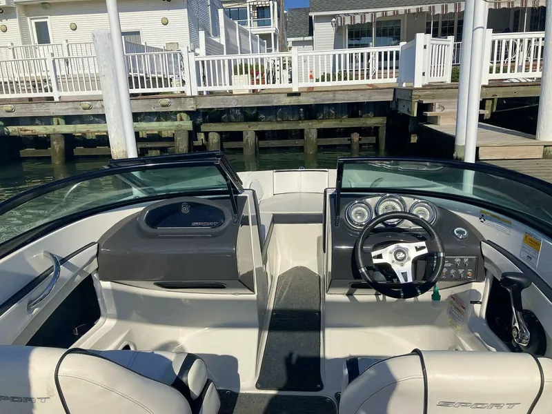 Slide: The Image of Sea Ray 190 Sport 2012 - 13