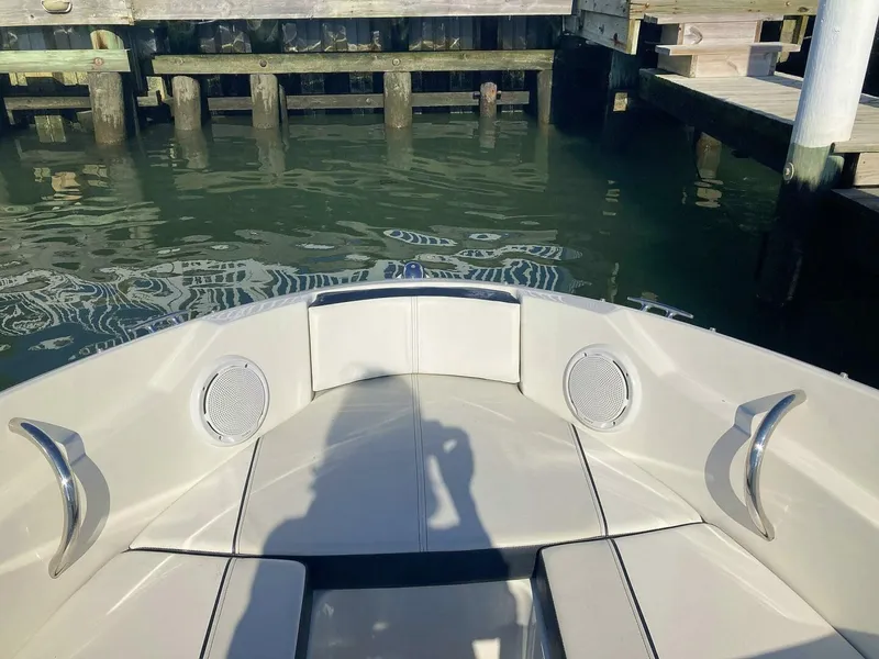 Slide: The Image of Sea Ray 190 Sport 2012 - 25