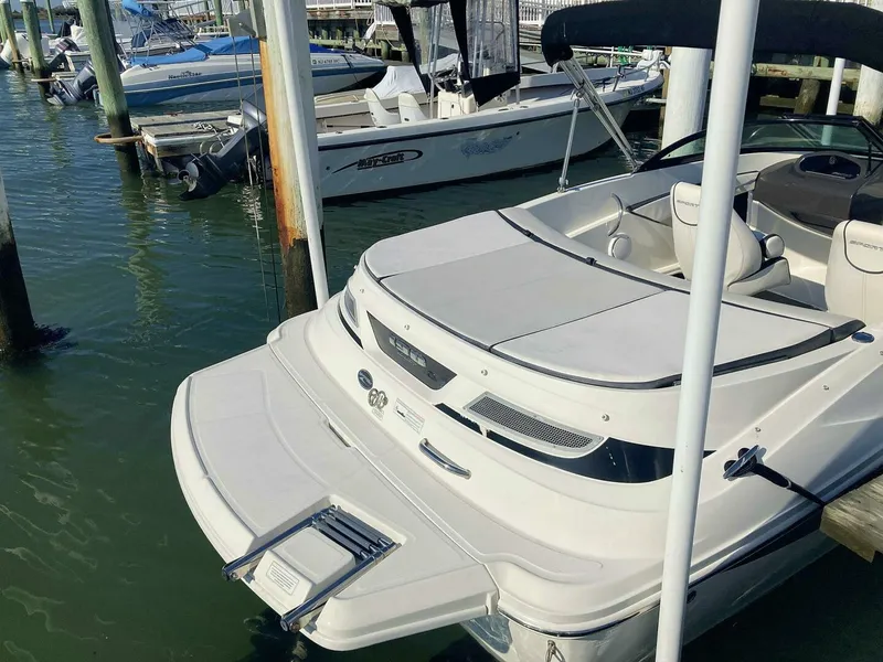 Slide: The Image of Sea Ray 190 Sport 2012 - 5