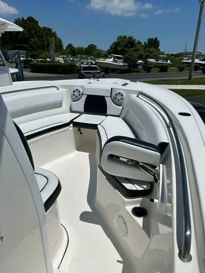 Slide: The Image of Tidewater 232 Adventure 2019 - 28