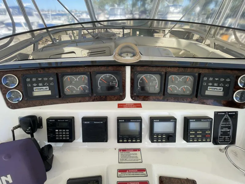 Slide: The Image of Sea Ray 480 Sedan Bridge 1998 - 14