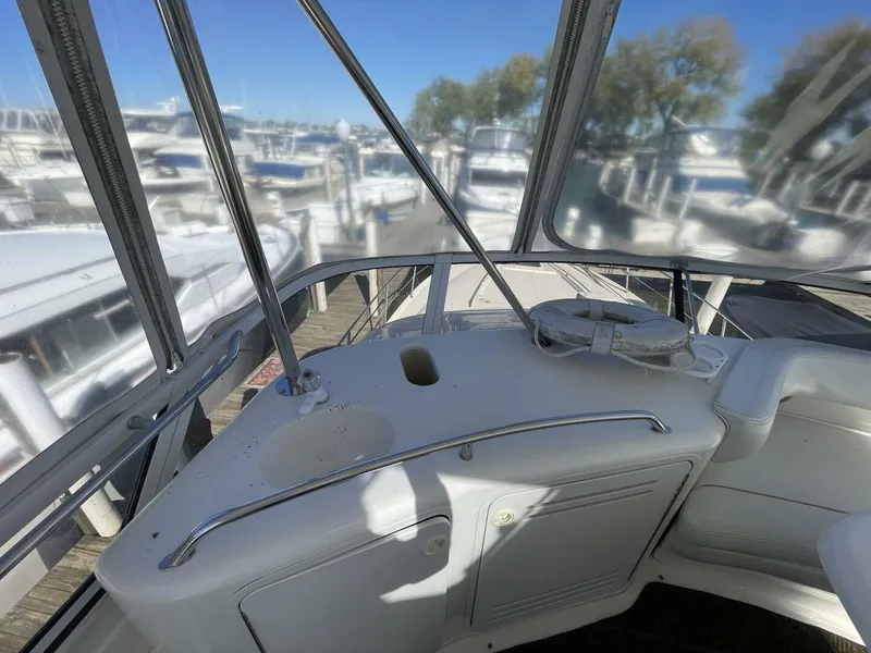 Slide: The Image of Sea Ray 480 Sedan Bridge 1998 - 22
