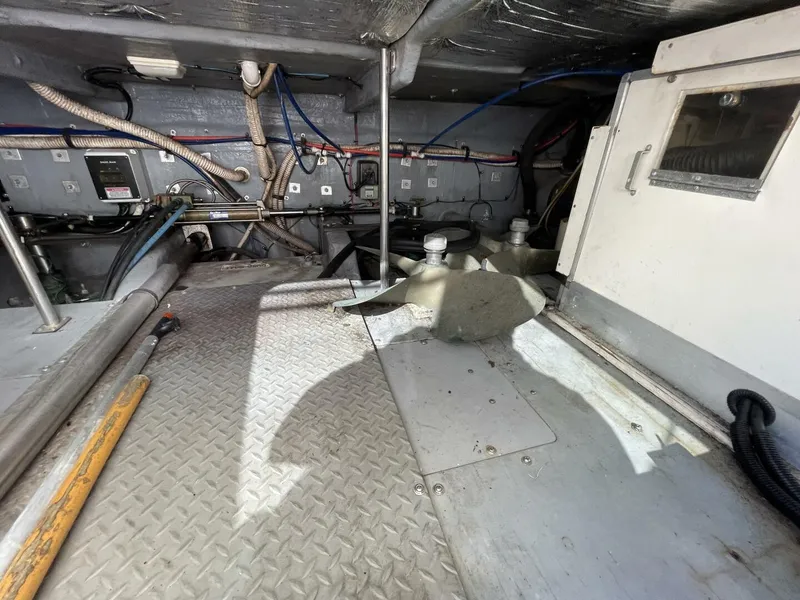Slide: The Image of Sea Ray 480 Sedan Bridge 1998 - 47