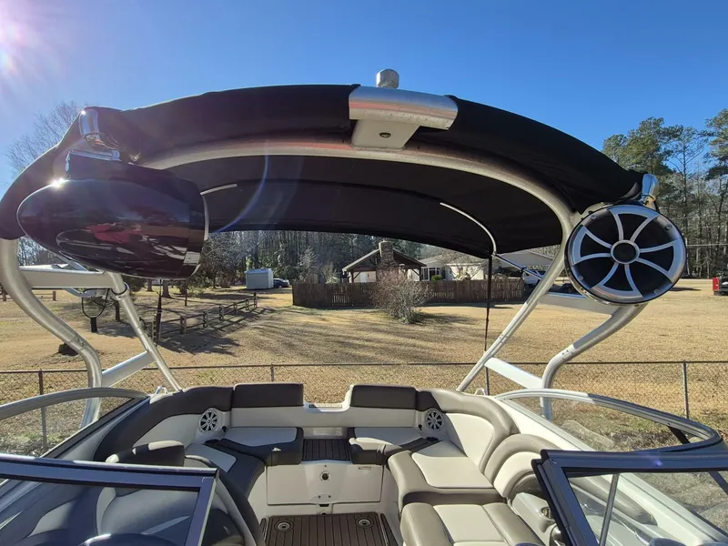 Slide: The Image of Yamaha 242 Limited S 2011 - 15