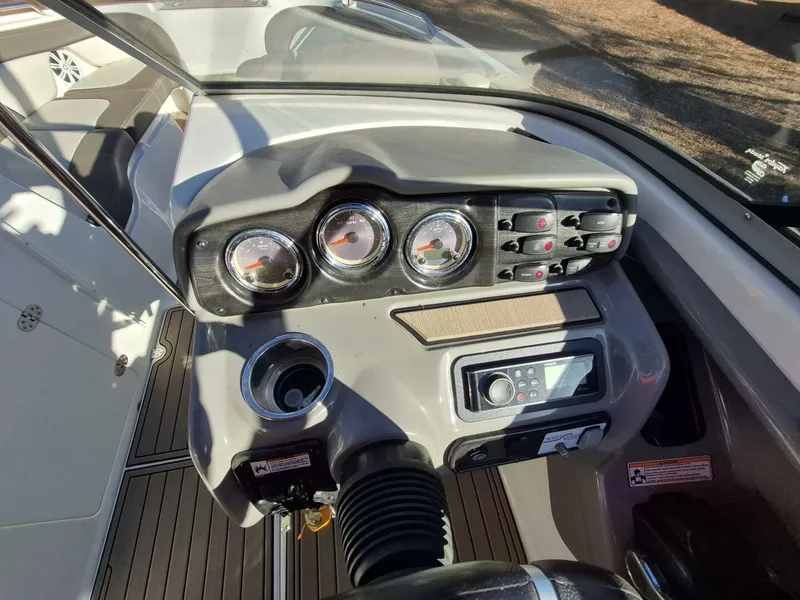 Slide: The Image of Yamaha 242 Limited S 2011 - 3