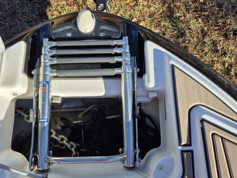 Slide: The Image of Yamaha 242 Limited S 2011 - 32