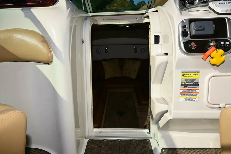 Slide: The Image of Crownline Boats 236 SC 2015 - 109