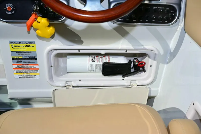 Slide: The Image of Crownline Boats 236 SC 2015 - 110